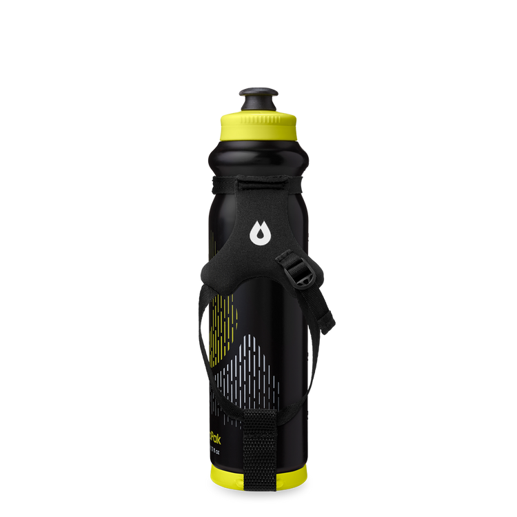 Side view of the HydraPak Tempo Pro 525ml with the handle facing forwards. Colour: Black 